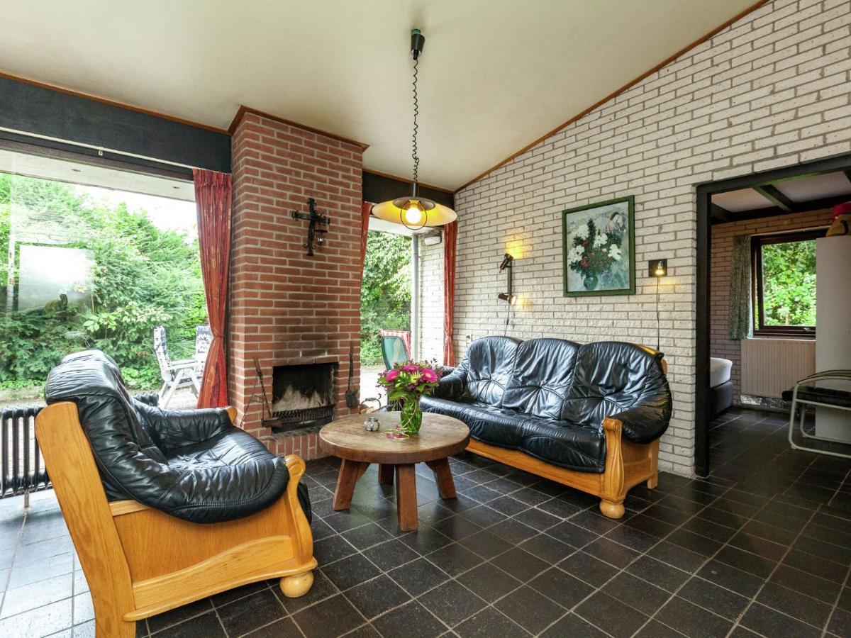 Comfortable Detached Bungalow 65 M2 Kamperland Exterior photo